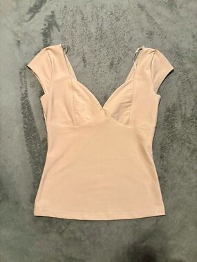 Cap Sleeve V-Neck Top in Nude/Beige
